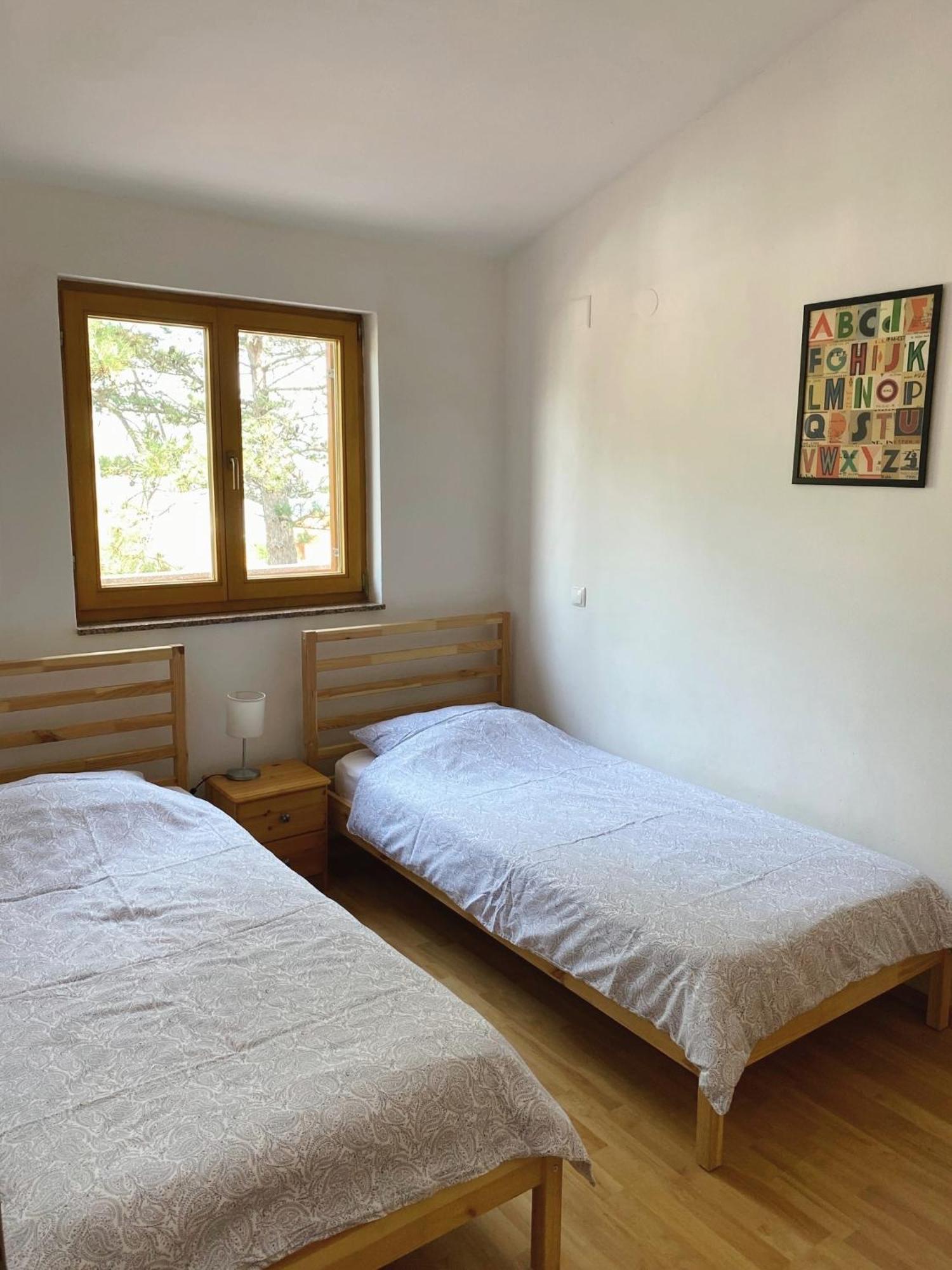 Apartments Lili Baška Esterno foto
