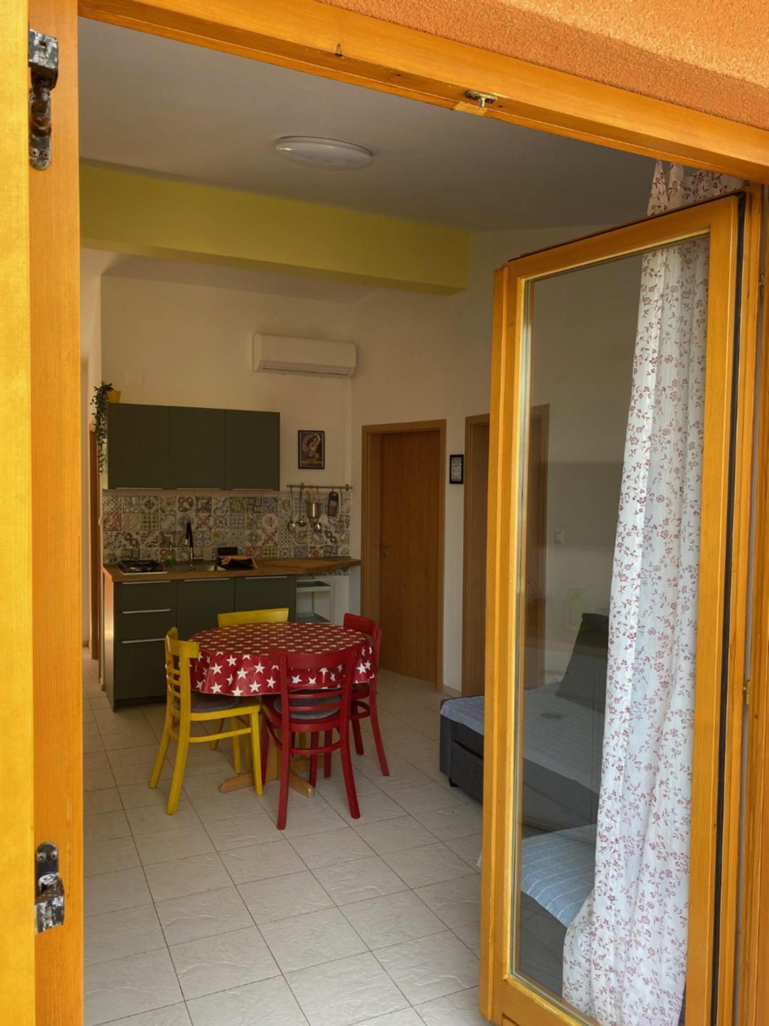 Apartments Lili Baška Esterno foto